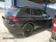 2021 Volkswagen Tiguan SE с VIN 3VV3B7AX0MM153025, выставлен на аукционе Copart как лот 71556115 с пробегом 36 838 миль миль и Списание • Salvage title. История ставок и продаж доступна на DreamBid. Изображение 3.