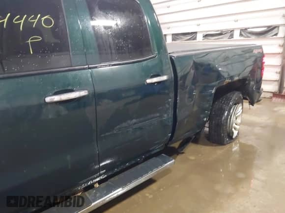 2014 Chevrolet Silverado 1500 LT с VIN 1GCVKREH2EZ301472, выставлен на аукционе IAAI как лот 41644440 с пробегом 184 310 миль миль и . История ставок и продаж доступна на DreamBid. Изображение 6.