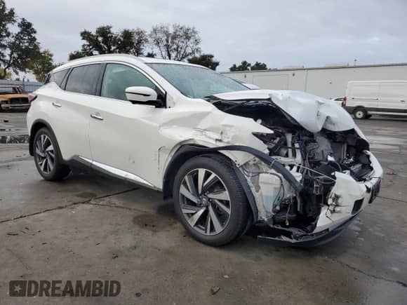 2017 Nissan Murano Platinum with VIN 5N1AZ2MGXHN139589, listed as a Copart auction lot 82516125 with 30,173 mi miles and Salvage title. Bid and sale history available at DreamBid. Image 4.