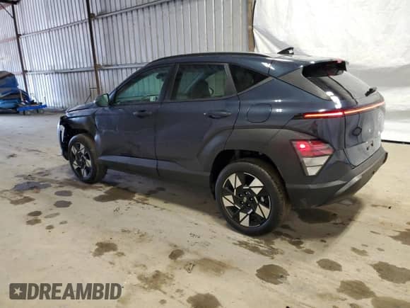 2025 Hyundai Kona SEL with VIN KM8HBCABXSU198897, listed as a Copart auction lot 79905854 with 5,198 mi miles and Clean title. Bid and sale history available at DreamBid. Image 2.