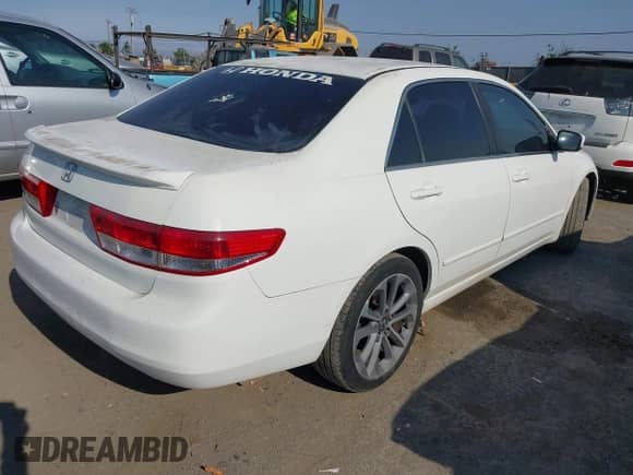 2004 Honda Accord EX with VIN JHMCM56774C032000, listed as a IAAI auction lot 42965261 with 147,206 mi miles and . Bid and sale history available at DreamBid. Image 4.