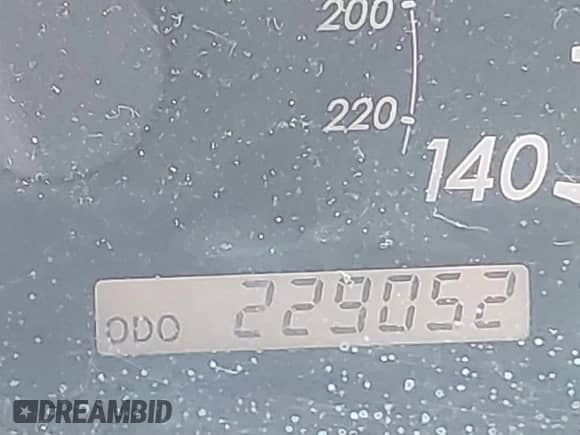 2005 Toyota Camry STD с VIN 4T1BE32K55U010142, выставлен на аукционе IAAI как лот 42484497 с пробегом 229 052 миль миль и . История ставок и продаж доступна на DreamBid. Изображение 16.