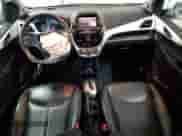 2016 Chevrolet Spark LT z VIN KL8CF6SA5GC595448, wystawiony jako Copart lot #57118225 z przebiegiem 101 473 mil mil oraz Szkoda całkowita • Salvage title. Historia ofert i sprzedaży dostępna na DreamBid. Obrazek 8.