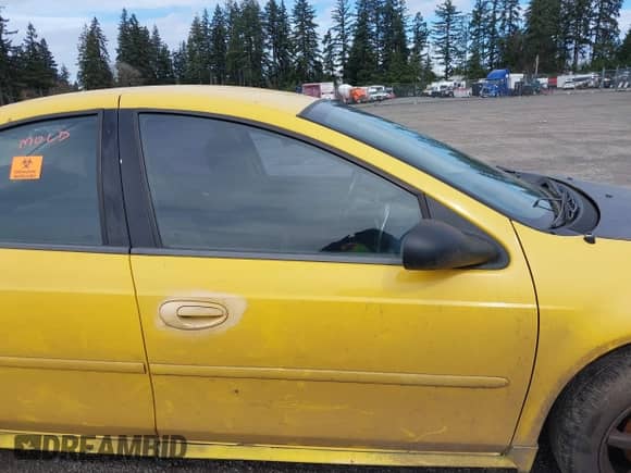 2003 Dodge Neon Highline z VIN 1B3ES46C83D244096, wystawiony jako IAAI lot #41899409 z przebiegiem 145 659 mil mil oraz . Historia ofert i sprzedaży dostępna na DreamBid. Obrazek 13.