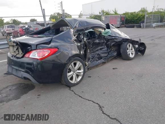 2012 Hyundai Genesis Coupe 2.0T с VIN KMHHT6KD9CU066018, выставлен на аукционе IAAI как лот 42739170 с пробегом 84 945 миль миль и . История ставок и продаж доступна на DreamBid. Изображение 4.