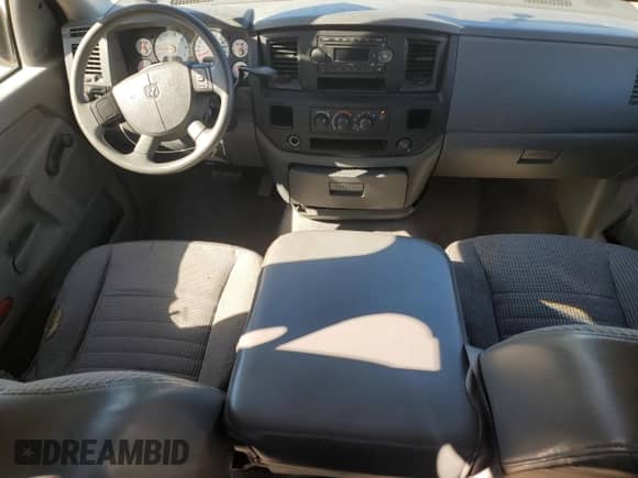 2006 Dodge 1500 ST z VIN 1D7HA18N36J242618, wystawiony jako Copart lot #80465944 z przebiegiem 163 728 mil mil oraz Czysty tytuł • Clean title. Historia ofert i sprzedaży dostępna na DreamBid. Obrazek 8.