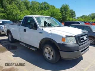 2007 Ford F-150 XL with VIN 1FTRF12297NA63105, listed as a IAAI auction lot 42288643 with 260,268 mi miles and . Bid and sale history available at DreamBid. Image 1.