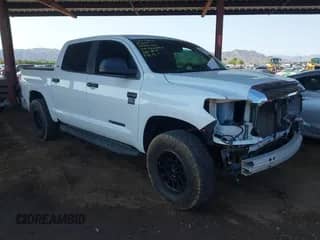 2020 Toyota Tundra SR5 с VIN 5TFEY5F12LX261766, выставлен на аукционе IAAI как лот 43022777 с пробегом 46 549 миль миль и . История ставок и продаж доступна на DreamBid. Изображение 1.