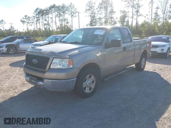 2004 Ford F-150 STX with VIN 1FTRX12W54NB89876, listed as a IAAI auction lot 43499160 with 173,118 mi miles and . Bid and sale history available at DreamBid. Image 2.