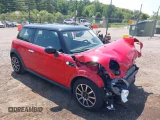 2012 MINI Hardtop z VIN WMWSU3C57CT263124, wystawiony jako IAAI lot #42736216 z przebiegiem 82 426 mil mil oraz . Historia ofert i sprzedaży dostępna na DreamBid. Obrazek 1.
