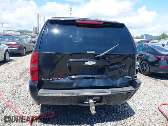 2011 Chevrolet Suburban LTZ с VIN 1GNSKKE38BR321193, выставлен на аукционе IAAI как лот 42931910 с пробегом 257 787 миль миль и . История ставок и продаж доступна на DreamBid. Изображение 6.