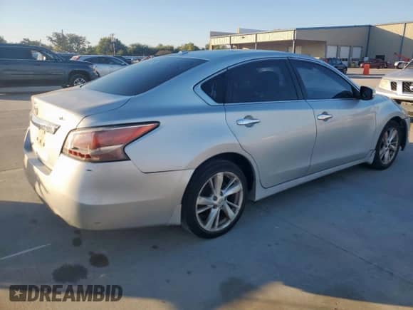 2015 Nissan Altima SL with VIN 1N4AL3AP3FN338289, listed as a Copart auction lot 82286675 with 209,538 mi miles and Clean title. Bid and sale history available at DreamBid. Image 3.