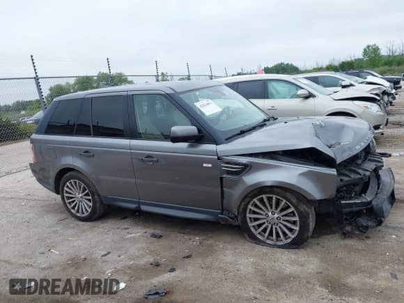 2010 Land Rover Range Rover Sport HSE with VIN SALSF2D48AA232852, listed as a IAAI auction lot 42824851 with 177,375 mi miles and . Bid and sale history available at DreamBid. Image 13.