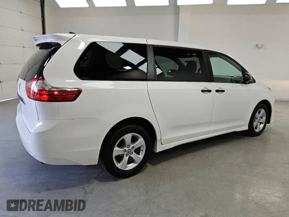 2020 Toyota Sienna L with VIN 5TDZZ3DC7LS034442, listed as a Copart auction lot 64670215 with 143,421 mi miles and Clean title. Bid and sale history available at DreamBid. Image 3.