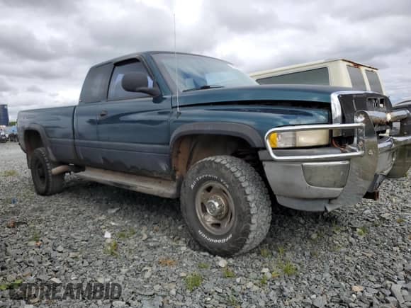 1999 Dodge 2500 with VIN 3B7KF236XXG233571, listed as a Copart auction lot 72592134 with Not provided miles and Non repairable. Bid and sale history available at DreamBid. Image 4.