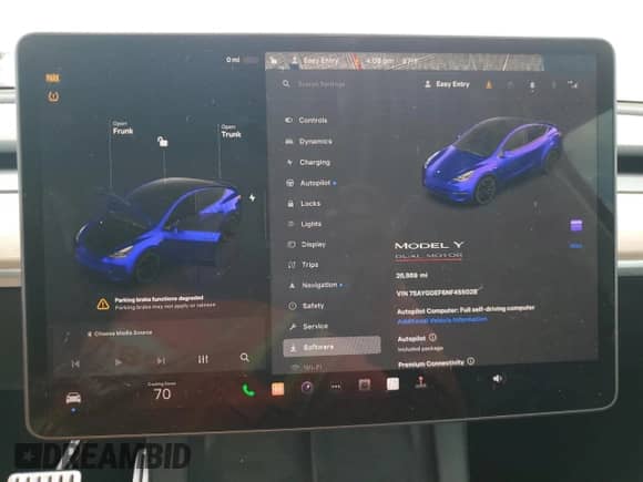 2022 Tesla Model Y Performance with VIN 7SAYGDEF6NF455028, listed as a Copart auction lot 61740254 with 26,869 mi miles and Salvage title. Bid and sale history available at DreamBid. Image 9.