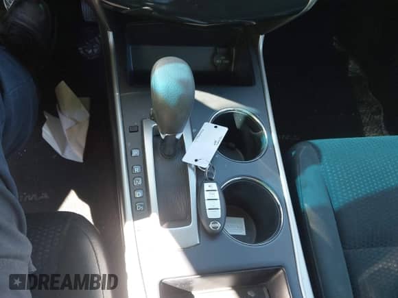 2015 Nissan Altima S z VIN 1N4AL3AP0FC436501, wystawiony jako IAAI lot #43472879 z przebiegiem 118 079 mil mil oraz . Historia ofert i sprzedaży dostępna na DreamBid. Obrazek 11.