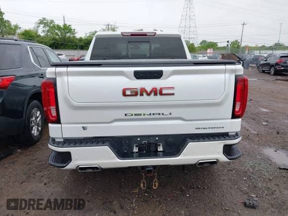 2021 GMC Sierra 1500 Denali with VIN 1GTU9FED9MZ439656, listed as a IAAI auction lot 42144697 with 47,084 mi miles and . Bid and sale history available at DreamBid. Image 16.