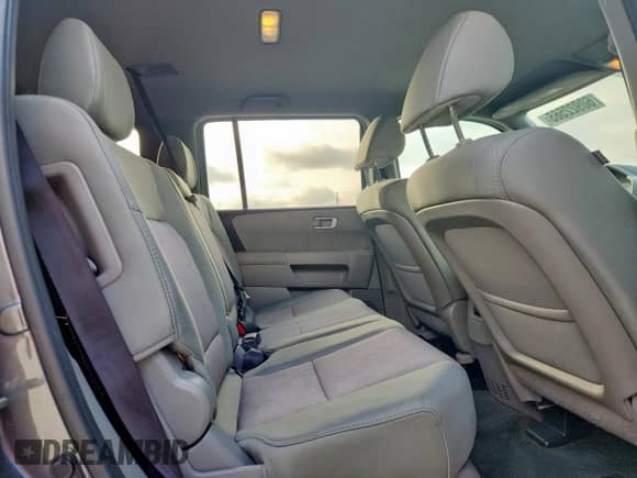 2013 Honda Pilot EX с VIN 5FNYF3H41DB037995, выставлен на аукционе Copart как лот 60922565 с пробегом 167 596 миль миль и Списание • Salvage title. История ставок и продаж доступна на DreamBid. Изображение 11.