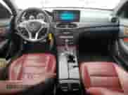 2012 Mercedes-Benz C 350 z VIN WDDGJ5HB3CF759697, wystawiony jako Copart lot #81832925 z przebiegiem 132 699 mil mil oraz Szkoda całkowita • Salvage title. Historia ofert i sprzedaży dostępna na DreamBid. Obrazek 8.