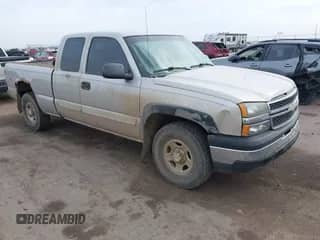 2004 Chevrolet Silverado 1500 Z71 z VIN 2GCEK19T441269535, wystawiony jako IAAI lot #42045713 z przebiegiem 285 417 mil mil oraz . Historia ofert i sprzedaży dostępna na DreamBid. Obrazek 1.