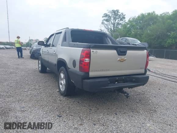 2007 Chevrolet Avalanche 3LT with VIN 3GNFK12367G298357, listed as a IAAI auction lot 42499614 with 178,661 mi miles and . Bid and sale history available at DreamBid. Image 3.