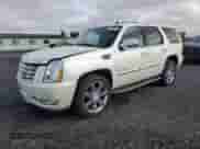 2007 Cadillac Escalade z VIN 1GYFK63887R357886, wystawiony jako Copart lot #87276245 z przebiegiem 122 907 mil mil oraz Szkoda całkowita • Salvage title. Historia ofert i sprzedaży dostępna na DreamBid. Obrazek 1.