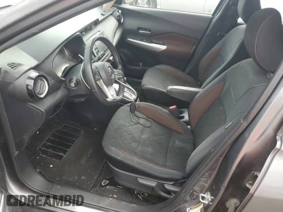 2020 Nissan Kicks SR z VIN 3N1CP5DV9LL482439, wystawiony jako Copart lot #82328915 z przebiegiem 226 162 mil mil oraz Szkoda całkowita • Salvage title. Historia ofert i sprzedaży dostępna na DreamBid. Obrazek 7.