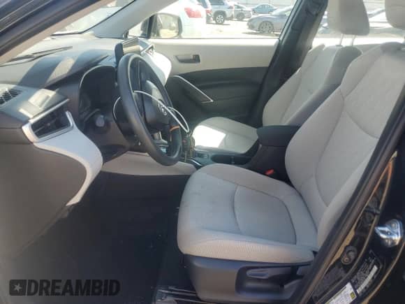 2025 Toyota Corolla Cross L с VIN 7MUAAAAG5SV132051, выставлен на аукционе Copart как лот 70994155 с пробегом 5 355 миль миль и Списание • Salvage title. История ставок и продаж доступна на DreamBid. Изображение 7.