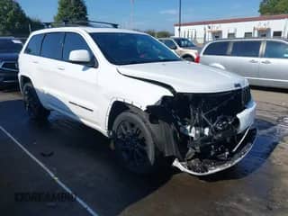2018 Jeep Grand Cherokee Altitude с VIN 1C4RJEAG0JC485172, выставлен на аукционе IAAI как лот 43267292 с пробегом 135 214 миль миль и . История ставок и продаж доступна на DreamBid. Изображение 1.