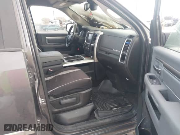 2016 Ram 1500 Big Horn с VIN 1C6RR7TM6GS409145, выставлен на аукционе IAAI как лот 40875937 с пробегом Не указан миль и . История ставок и продаж доступна на DreamBid. Изображение 5.