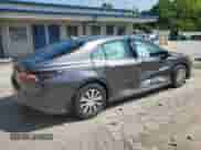 2024 Toyota Camry Hybrid LE with VIN 4T1H31AK1RU627128, listed as a Copart auction lot 61617385 with 28,872 mi miles and Salvage title. Bid and sale history available at DreamBid. Image 3.