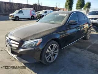 2017 Mercedes-Benz C 300 с VIN 55SWF4KB2HU187557, выставлен на аукционе Copart как лот 85755335 с пробегом 88 957 миль миль и Списание • Salvage title. История ставок и продаж доступна на DreamBid. Изображение 1.