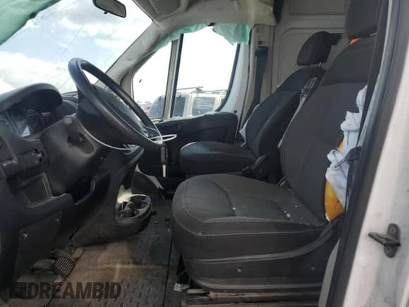 2019 Ram ProMaster Cargo с VIN 3C6TRVDG5KE557494, выставлен на аукционе Copart как лот 59236775 с пробегом 100 748 миль миль и Списание • Salvage title. История ставок и продаж доступна на DreamBid. Изображение 7.