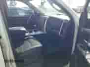2010 Dodge 1500 Laramie z VIN 1D7RV1CT1AS175499, wystawiony jako IAAI lot #43264643 z przebiegiem 308 118 mil mil oraz . Historia ofert i sprzedaży dostępna na DreamBid. Obrazek 5.