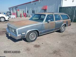 1983 Chevrolet Malibu с VIN 1G1AW35HXDR265974, выставлен на аукционе IAAI как лот 42215512 с пробегом 96 777 миль миль и . История ставок и продаж доступна на DreamBid. Изображение 2.
