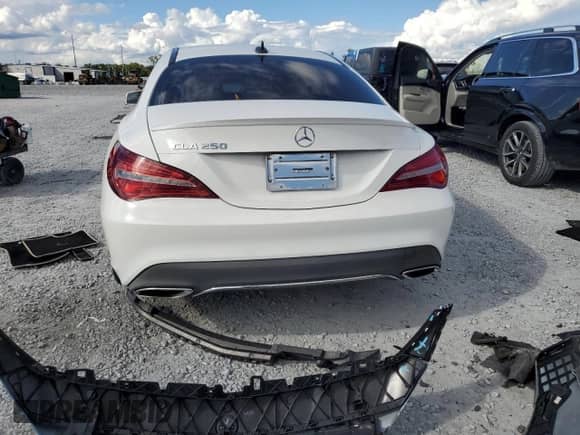 2018 Mercedes-Benz CLA 250 с VIN WDDSJ4EB2JN653950, выставлен на аукционе Copart как лот 84000425 с пробегом 63 580 миль миль и Списание • Salvage title. История ставок и продаж доступна на DreamBid. Изображение 6.