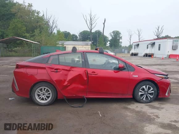 2017 Toyota Prius Premium with VIN JTDKARFP3H3001247, listed as a IAAI auction lot 43289605 with 107,809 mi miles and . Bid and sale history available at DreamBid. Image 13.