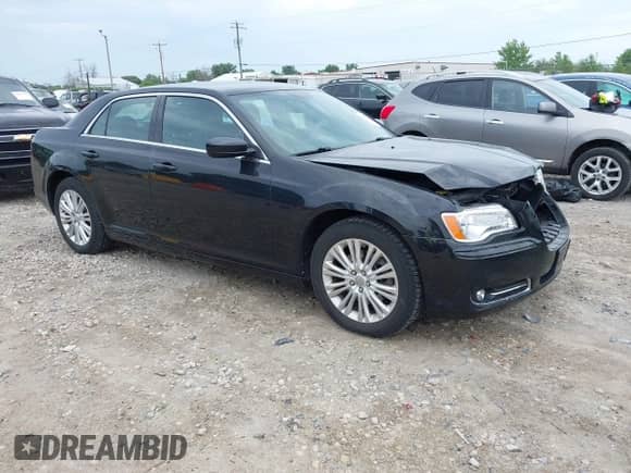 2014 Chrysler 300 с VIN 2C3CCARG4EH217892, выставлен на аукционе IAAI как лот 42788576 с пробегом 111 383 миль миль и . История ставок и продаж доступна на DreamBid. Изображение 1.