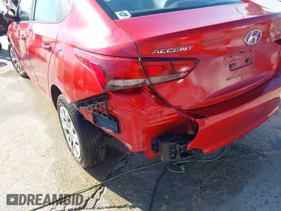 2018 Hyundai Accent SE with VIN 3KPC24A36JE015263, listed as a IAAI auction lot 43384983 with 106,815 mi miles and . Bid and sale history available at DreamBid. Image 13.