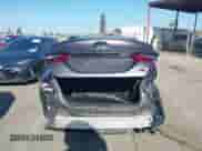 2023 Toyota Camry SE z VIN 4T1G11AK1PU835427, wystawiony jako IAAI lot #43400628 z przebiegiem 48 114 mil mil oraz . Historia ofert i sprzedaży dostępna na DreamBid. Obrazek 16.