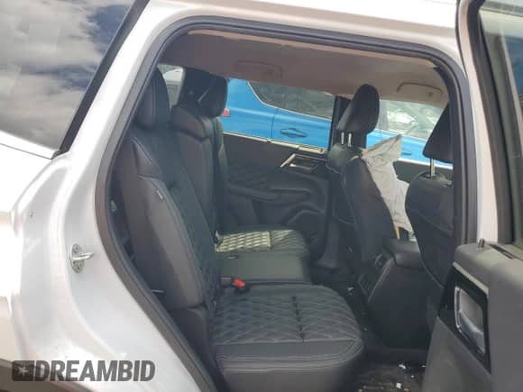 2024 Mitsubishi Outlander SEL with VIN JA4T5WA91RZ013342, listed as a Copart auction lot 61226515 with Not provided miles and Salvage title. Bid and sale history available at DreamBid. Image 10.