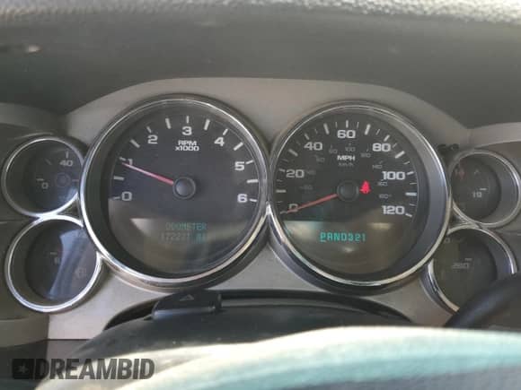 2007 GMC Sierra 1500 SLT with VIN 2GTEC13J671505028, listed as a Copart auction lot 64141265 with 172,221 mi miles and Salvage title. Bid and sale history available at DreamBid. Image 9.