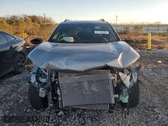 2025 Chevrolet Equinox FWD ACTIV с VIN 3GNAXKEG9SL148193, выставлен на аукционе Copart как лот 41402805 с пробегом 31 миль миль и Списание • Salvage title. История ставок и продаж доступна на DreamBid. Изображение 5.