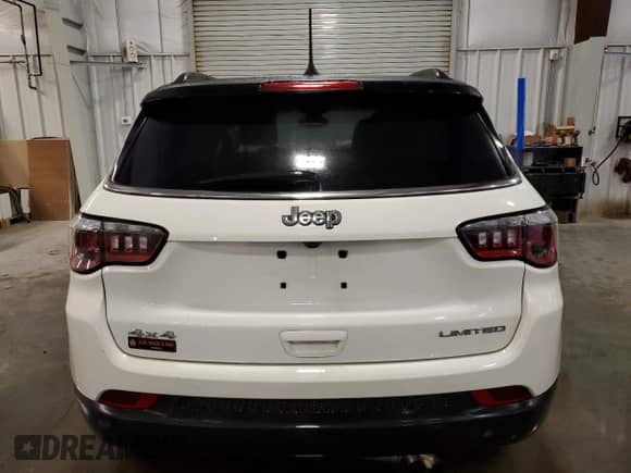 2020 Jeep Compass Limited with VIN 3C4NJDCB2LT137441, listed as a Copart auction lot 70953335 with 62,883 mi miles and Salvage title. Bid and sale history available at DreamBid. Image 6.