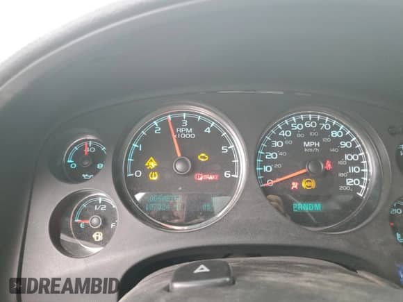 2010 GMC Sierra 1500 SLT с VIN 3GTRKWE3XAG183055, выставлен на аукционе Copart как лот 81366215 с пробегом 137 324 миль миль и Списание • Salvage title. История ставок и продаж доступна на DreamBid. Изображение 9.
