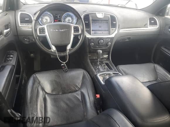 2011 Chrysler 300 C с VIN 2C3CK6CT8BH573845, выставлен на аукционе Copart как лот 56337545 с пробегом 89 332 миль миль и Списание • Salvage title. История ставок и продаж доступна на DreamBid. Изображение 8.