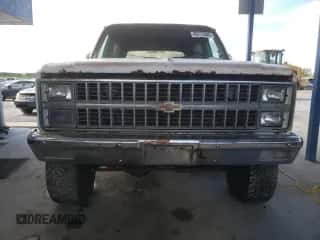 1982 Chevrolet Blazer с VIN 1G8EK18C5CF119968, выставлен на аукционе Copart как лот 83773345 с пробегом 10 071 миль миль и Чистый • Clean title. История ставок и продаж доступна на DreamBid. Изображение 5.