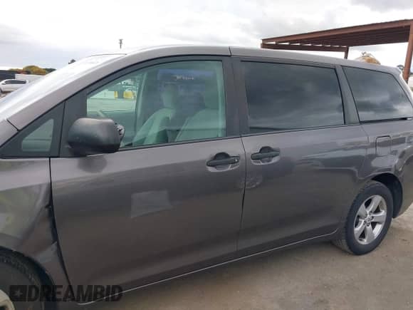 2012 Toyota Sienna с VIN 5TDKA3DC6CS011159, выставлен на аукционе IAAI как лот 41788426 с пробегом 246 133 миль миль и . История ставок и продаж доступна на DreamBid. Изображение 14.