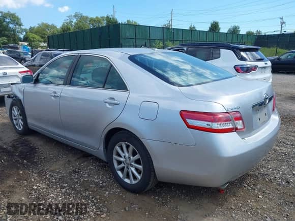 2010 Toyota Camry XLE with VIN 4T1BK3EK2AU101190, listed as a IAAI auction lot 43060099 with 112,515 mi miles and . Bid and sale history available at DreamBid. Image 3.